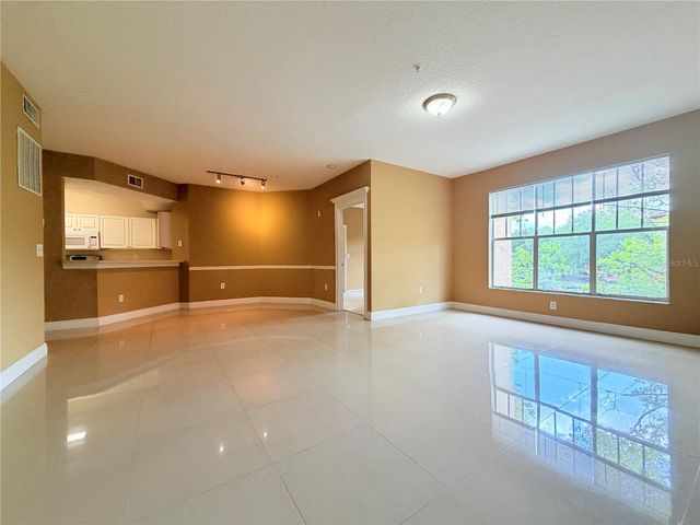 5524 METROWEST BOULEVARD 10-203, Orlando, FL 32811
