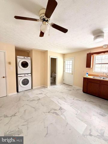 240 NOTTOWAY DR, Stephens City, VA 22655