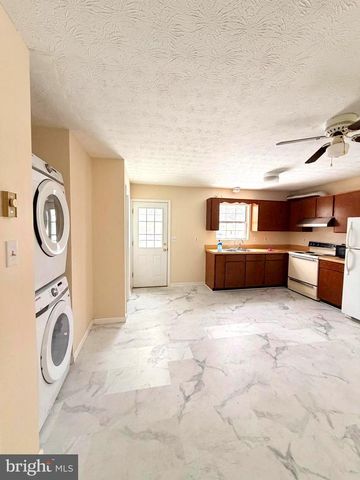 240 NOTTOWAY DR, Stephens City, VA 22655