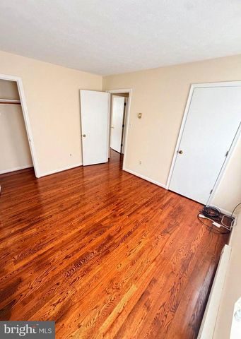 240 NOTTOWAY DR, Stephens City, VA 22655