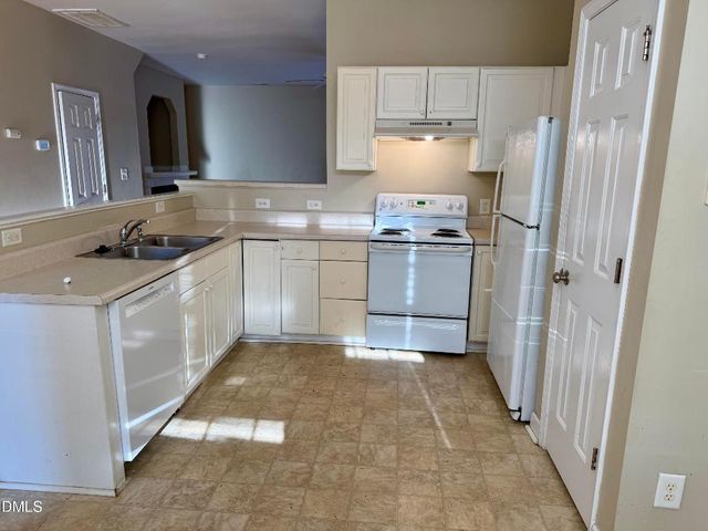 8304 Tierra Del Sol Way, Raleigh, NC 27616