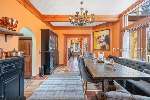 25 Wexford Cir, Hilton Head Island, SC 29928