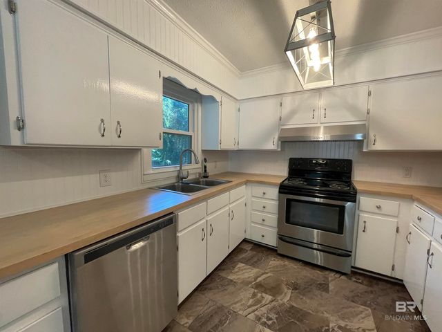 406 Miller Avenue, Fairhope, AL 36532