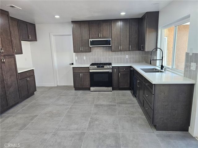 10030 Ontario Street, Riverside, CA 92503
