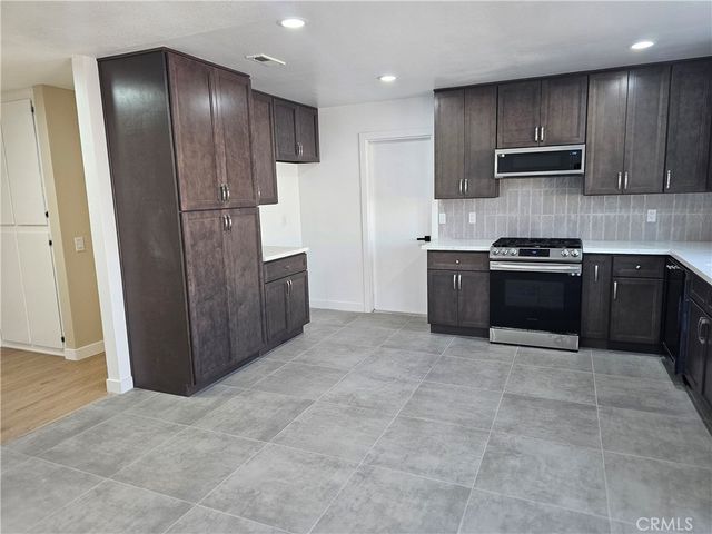 10030 Ontario Street, Riverside, CA 92503