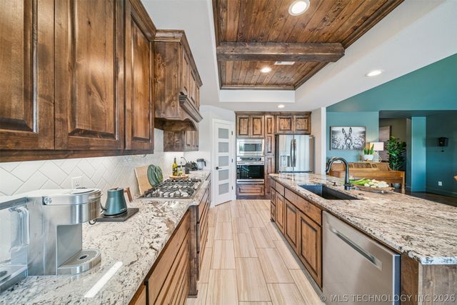 28282 E 112th Street S, Coweta, OK 74429