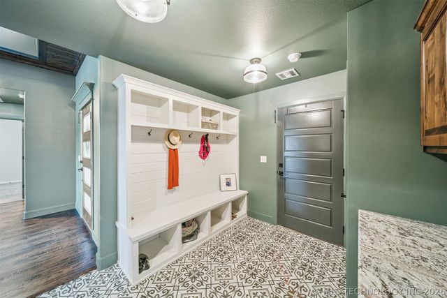 28282 E 112th Street S, Coweta, OK 74429