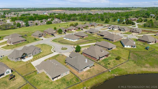 28282 E 112th Street S, Coweta, OK 74429