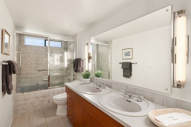 3600 86th Avenue SE, Mercer Island, WA 98040