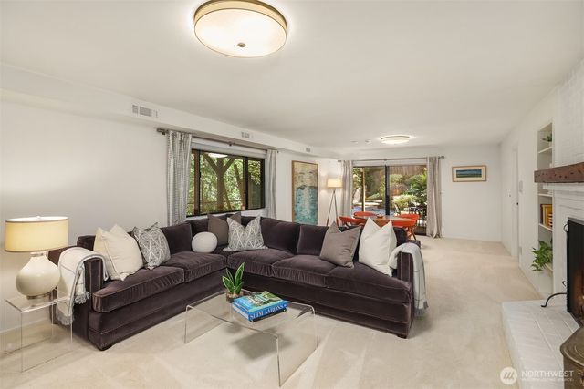 3600 86th Avenue SE, Mercer Island, WA 98040