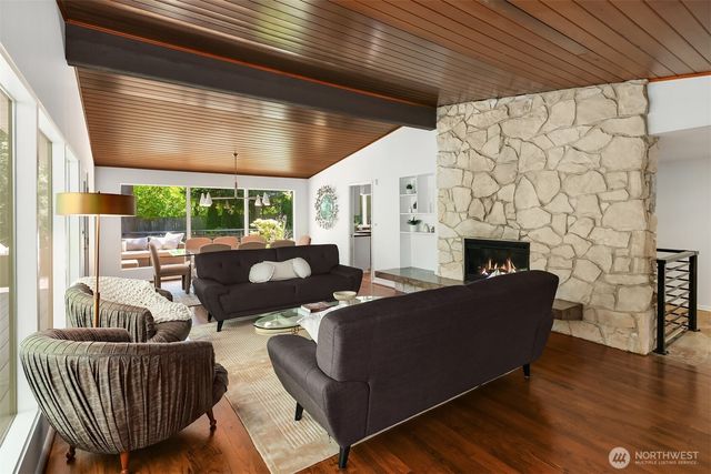 3600 86th Avenue SE, Mercer Island, WA 98040
