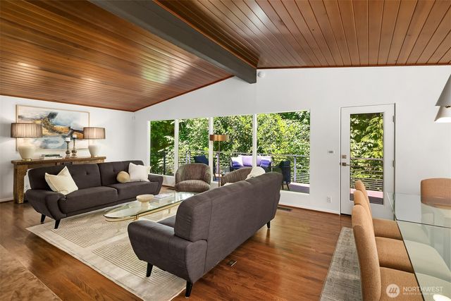 3600 86th Avenue SE, Mercer Island, WA 98040