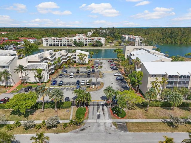 21121 SW 85th Ave 202, Cutler Bay, FL 33189