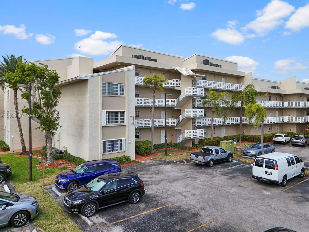 21121 SW 85th Ave 202, Cutler Bay, FL 33189