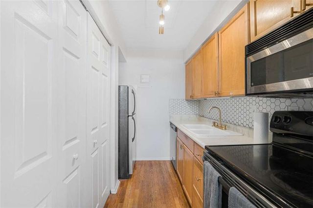 1150 Collier Road 25D, Atlanta, GA 30318