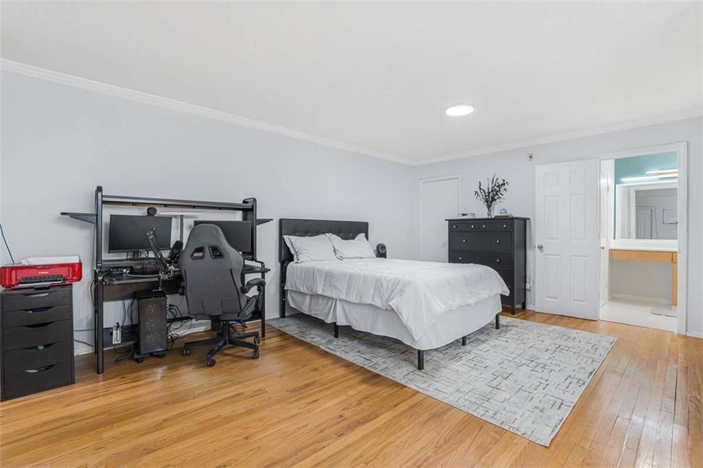 Image 18 of property listing at 1150 Collier Road 25D, Atlanta, GA 30318