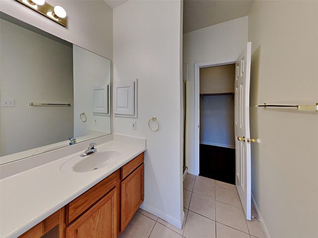 534 Starkstone Court, Spring, TX 77386