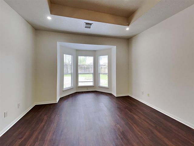 534 Starkstone Court, Spring, TX 77386