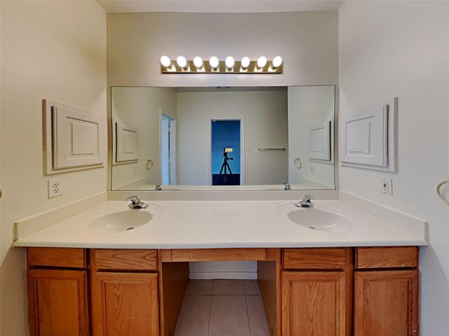 534 Starkstone Court, Spring, TX 77386