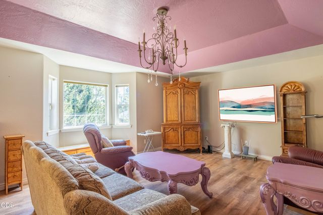209 NW Stone Fly Court, Grants Pass, OR 97526