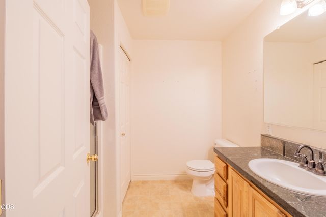 209 NW Stone Fly Court, Grants Pass, OR 97526