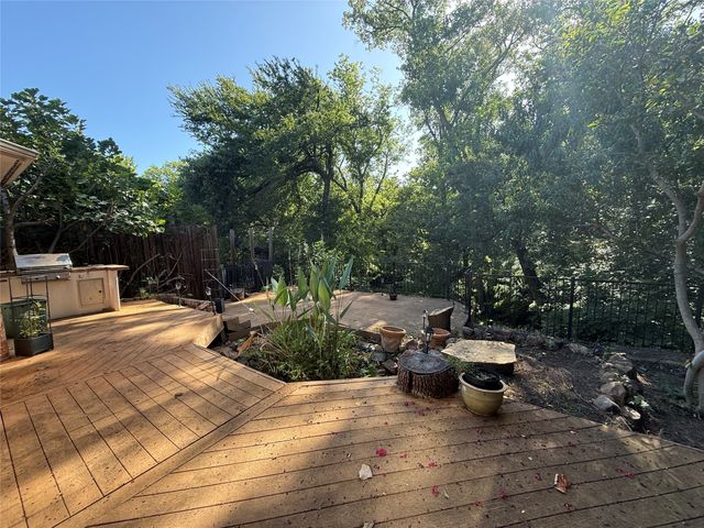 2651 Hidden Ridge Drive, Arlington, TX 76006
