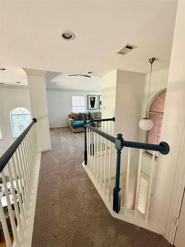 2651 Hidden Ridge Drive, Arlington, TX 76006