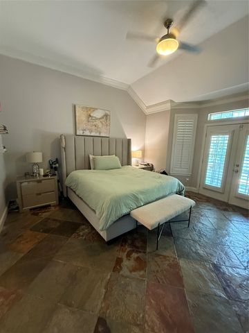 2651 Hidden Ridge Drive, Arlington, TX 76006