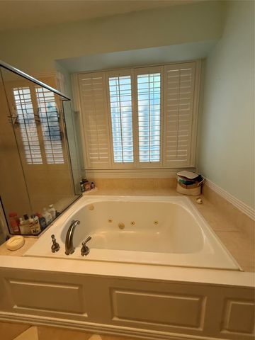 2651 Hidden Ridge Drive, Arlington, TX 76006