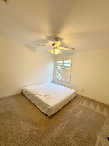2651 Hidden Ridge Drive, Arlington, TX 76006