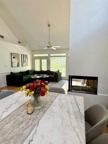 2651 Hidden Ridge Drive, Arlington, TX 76006