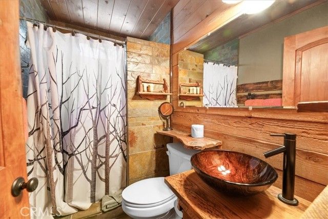 39989 Hillcrest Drive, Big Bear Lake, CA 92315