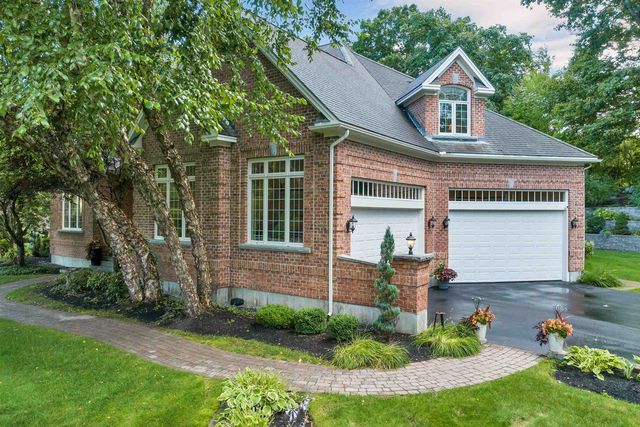 60 Riddle Drive, Bedford, NH 03110
