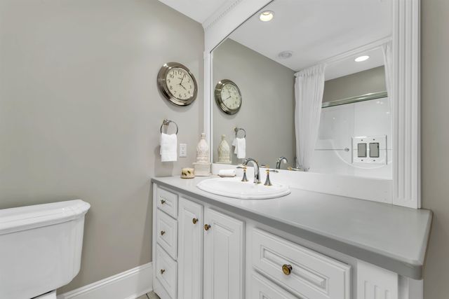 60 Riddle Drive, Bedford, NH 03110