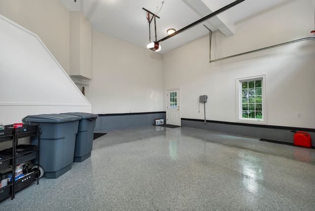 60 Riddle Drive, Bedford, NH 03110
