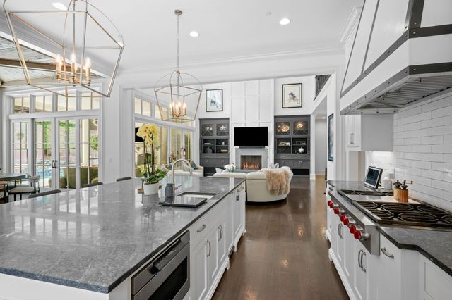 855 Windstone Blvd, Brentwood, TN 37027