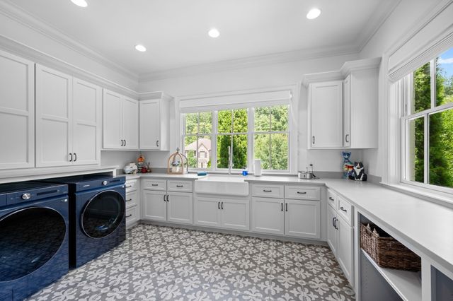 855 Windstone Blvd, Brentwood, TN 37027