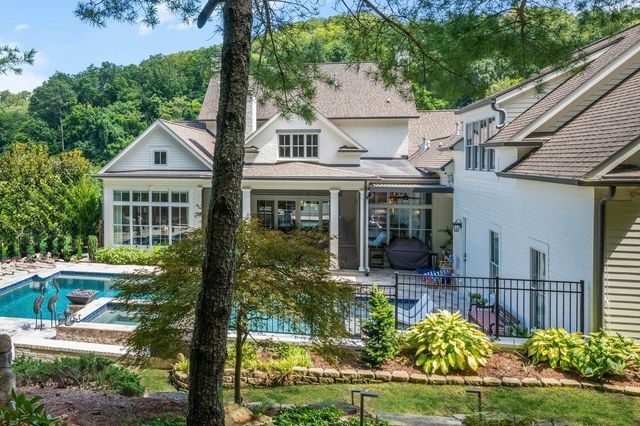 855 Windstone Blvd, Brentwood, TN 37027