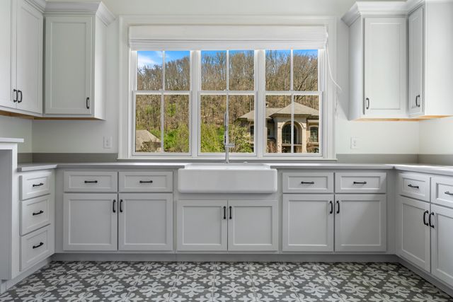 855 Windstone Blvd, Brentwood, TN 37027