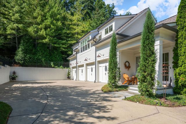 855 Windstone Blvd, Brentwood, TN 37027