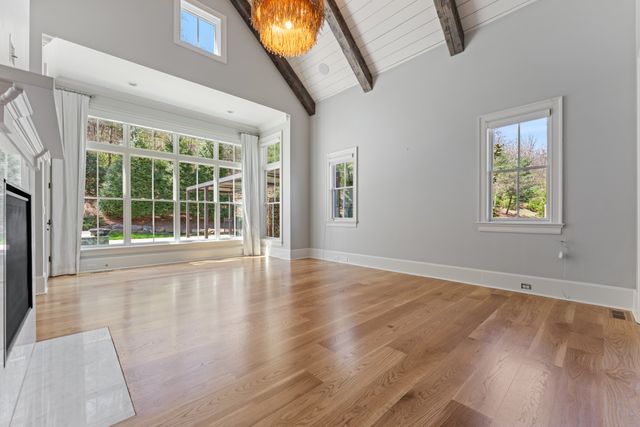 855 Windstone Blvd, Brentwood, TN 37027