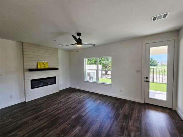 1618 Governors Boulevard, Heath, TX 75126