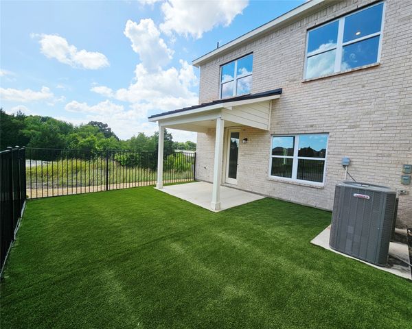 1618 Governors Boulevard, Heath, TX 75126
