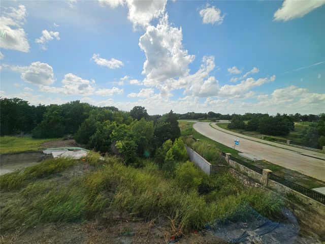 1618 Governors Boulevard, Heath, TX 75126