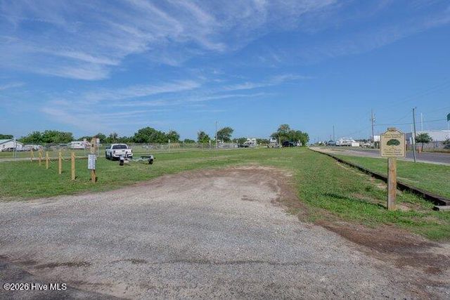 101 Cottage Walk, Hampstead, NC 28443