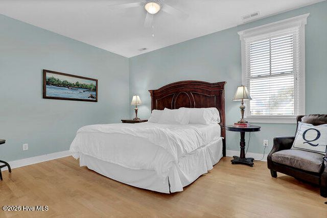 101 Cottage Walk, Hampstead, NC 28443