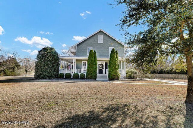 101 Cottage Walk, Hampstead, NC 28443