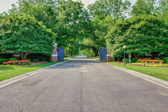 101 Cottage Walk, Hampstead, NC 28443