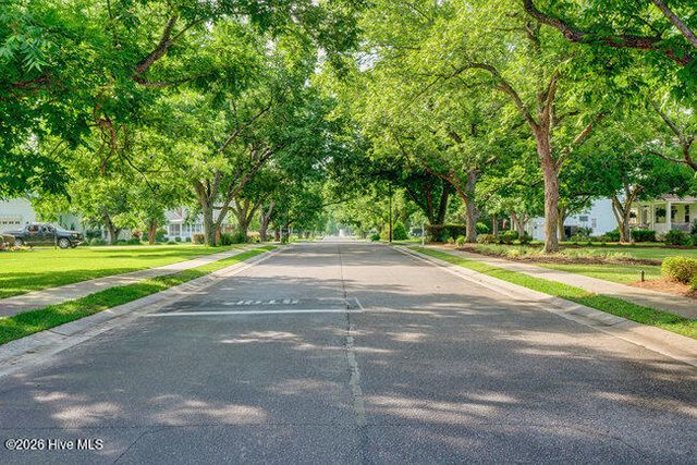 101 Cottage Walk, Hampstead, NC 28443