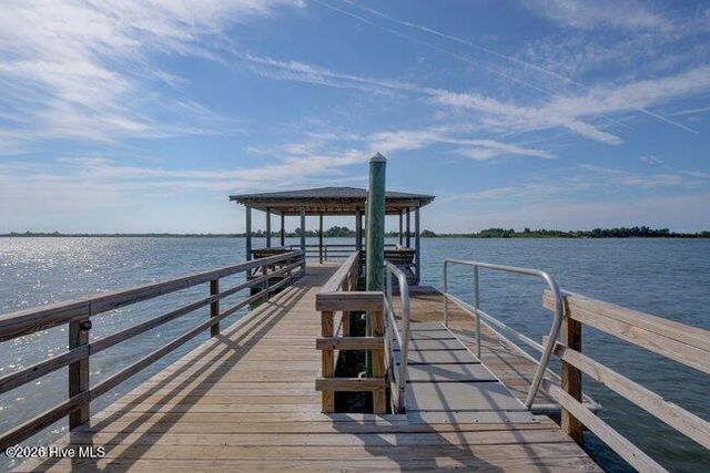 101 Cottage Walk, Hampstead, NC 28443